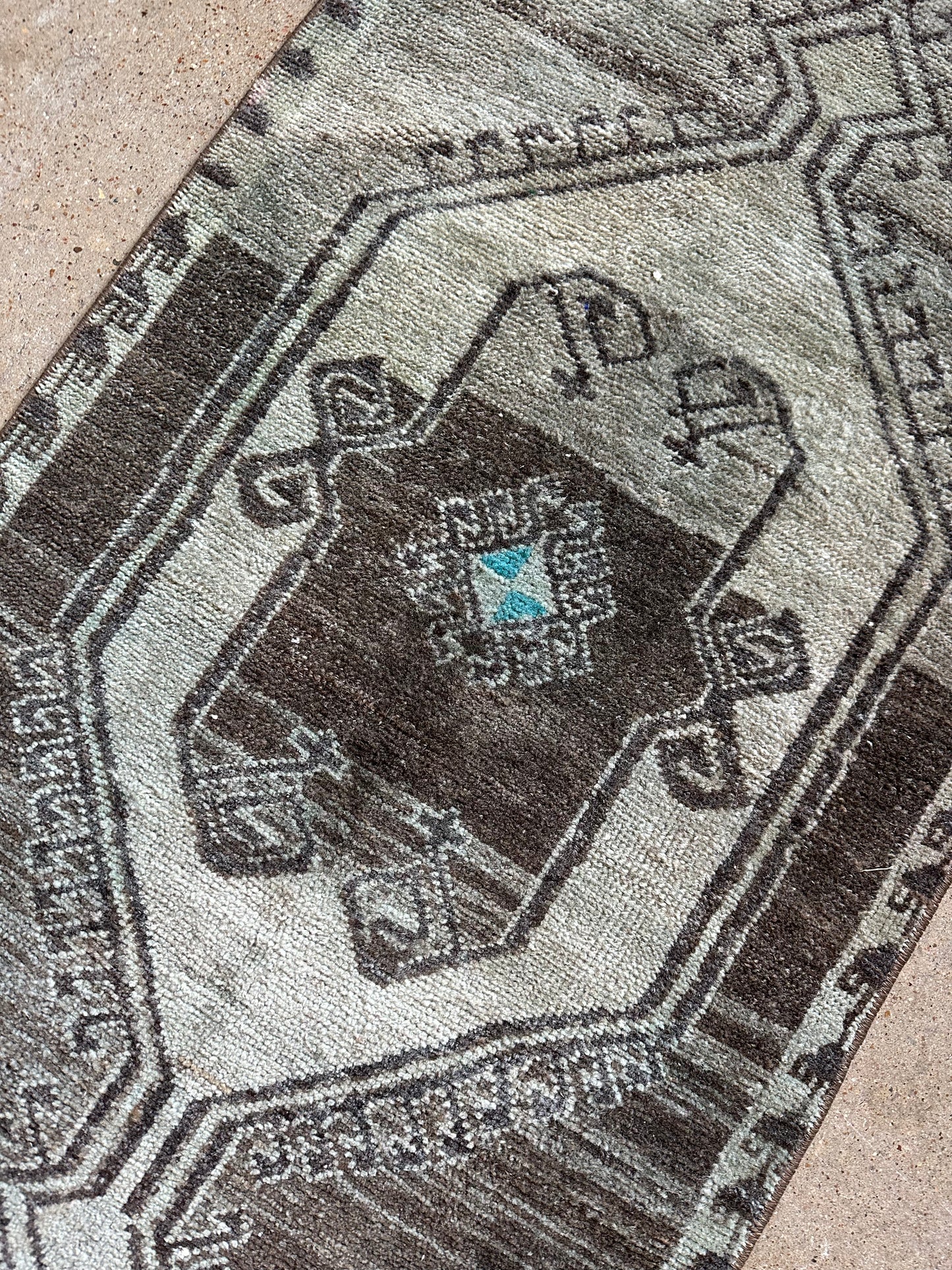 Neutral Masculine Mini