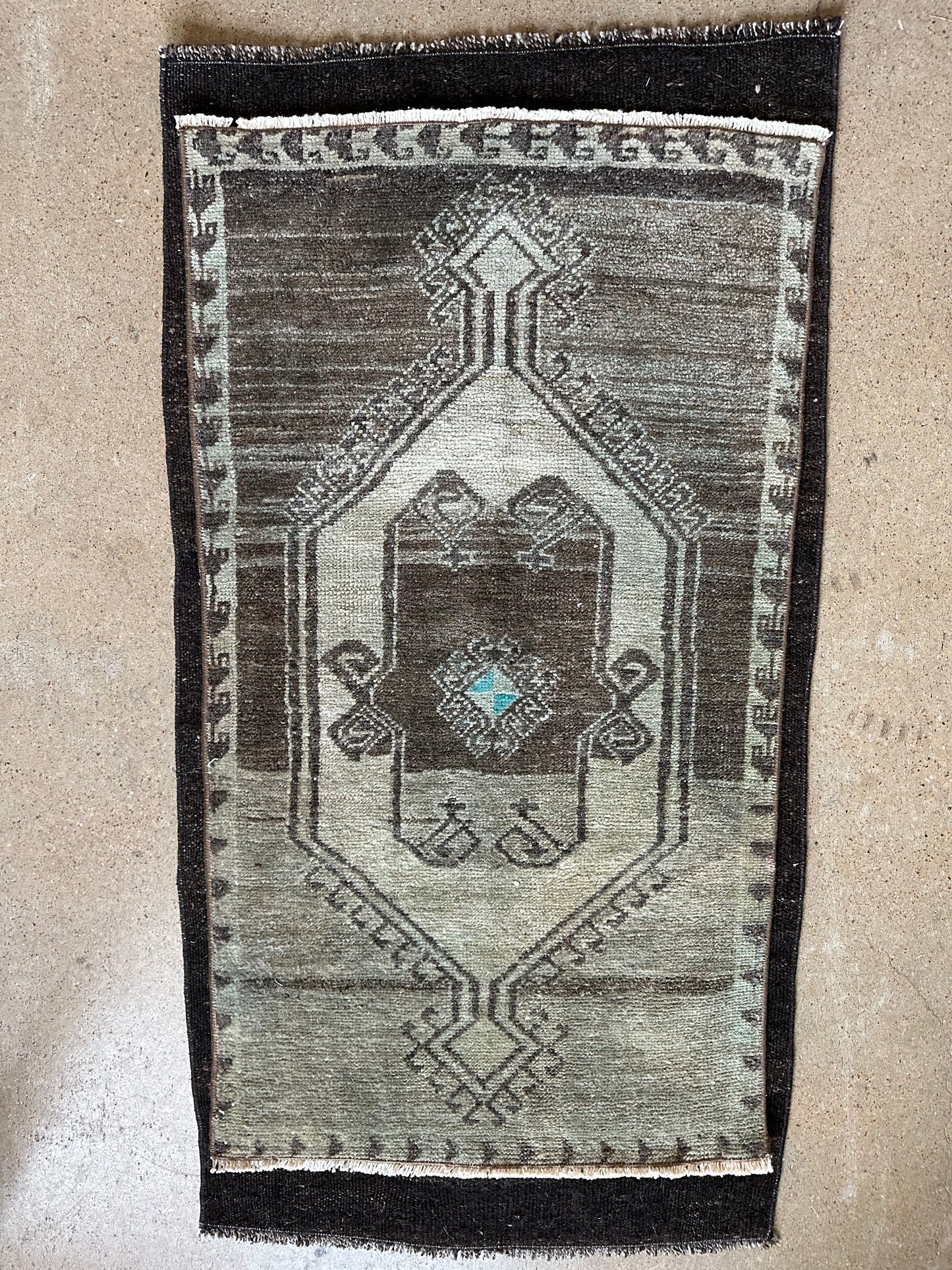 Dark Textured Oversize Mini